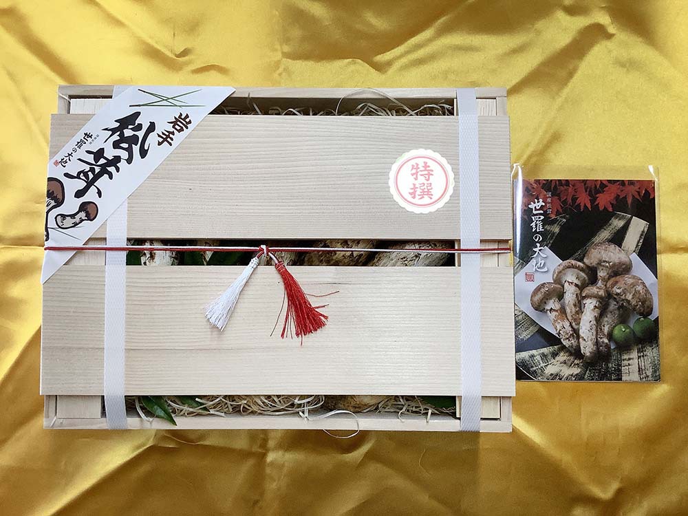 法人さま もみの木の特注木箱のしつらえの写真